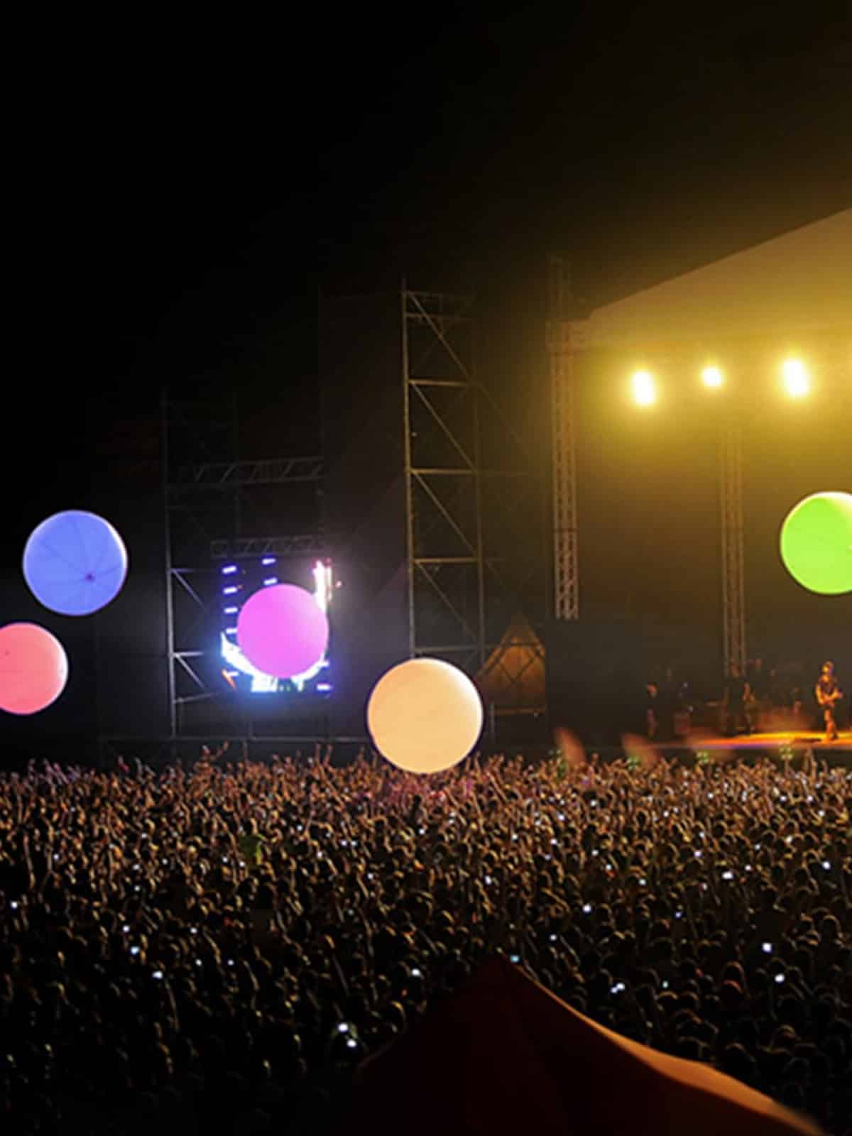 artigos de festa que brilham no escuro
